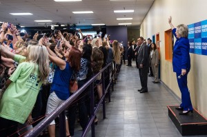 hillary-clinton-selfie